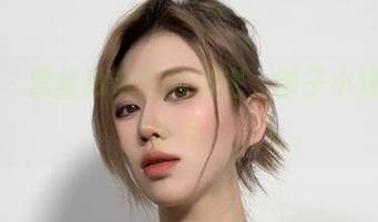 微密圈 – 黑丝吊带袜的秘密，醇子小姨图库大公开！