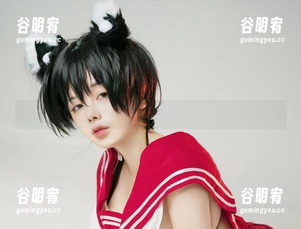 美图大作战：阿寨寨和她的死库水在舞台上！